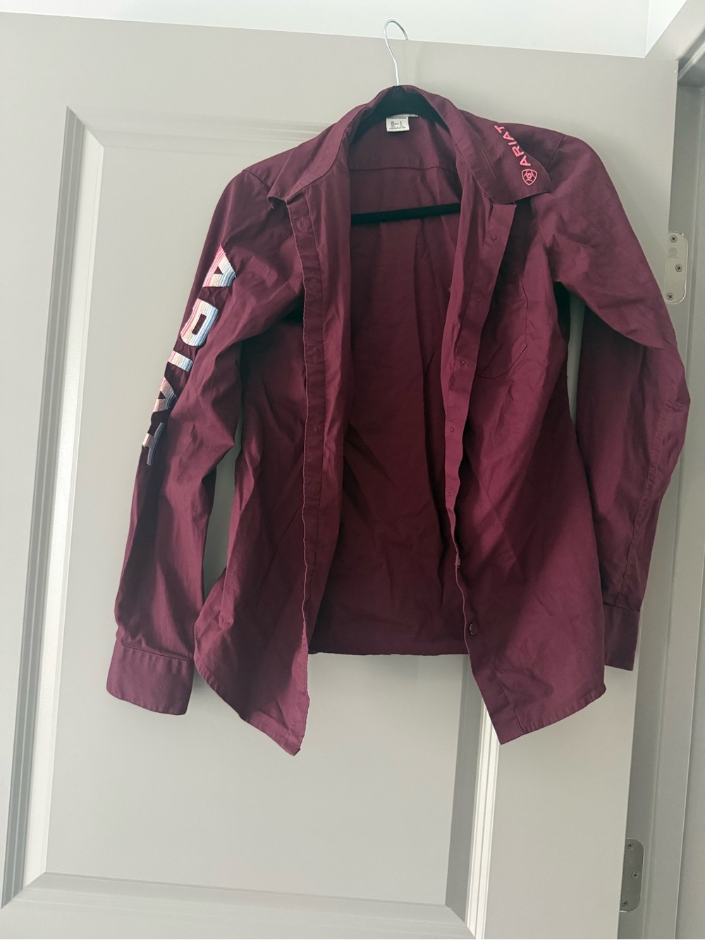 Ariat Women's Maroon Button-Up rodeo long sleeve